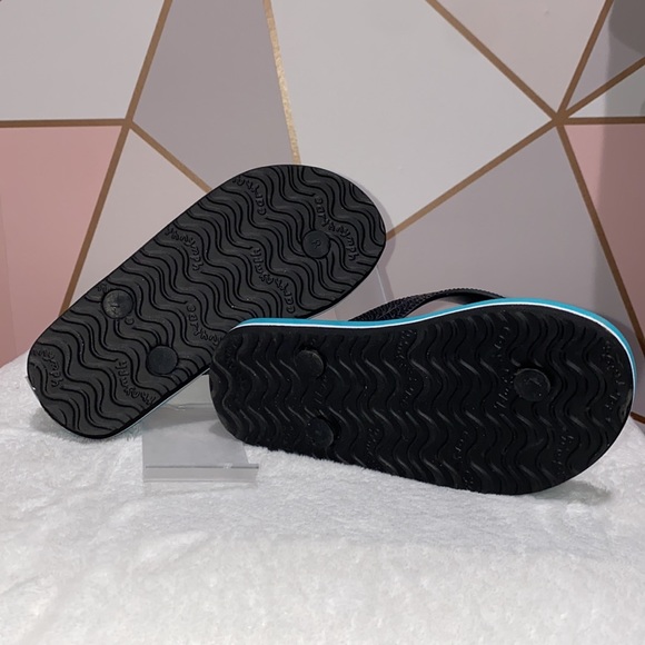 Earth Nymph Boys Surfer Print Flip Flops - Picture 4 of 6